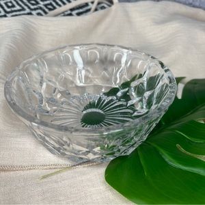 MEDIUM SIZE GENUINE CRYSTAL BOWL